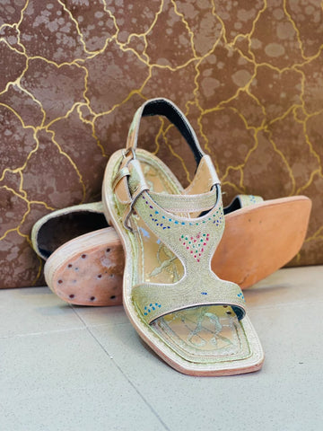 Premium Golden Zari Tilla Khoti Chappal – Handcrafted Leather Kheri